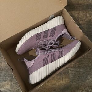 Adidas Womens Lilac Sneakers, Like New, Size 11.
